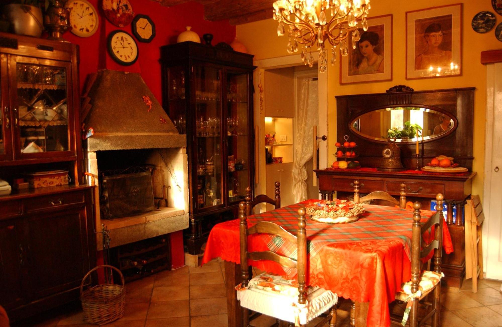 A Casa Di Susi Acomodação com café da manhã Castelnuovo del Garda Exterior foto